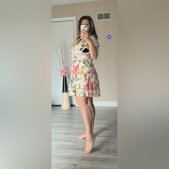 NWT gorgeous floral dress, 100%cotton! - Picture 2 of 9